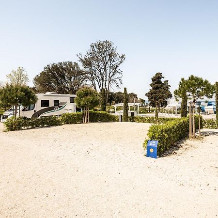 Falkensteiner Premium Mobile Homes And Camping Zadar Luaran gambar Camping in France