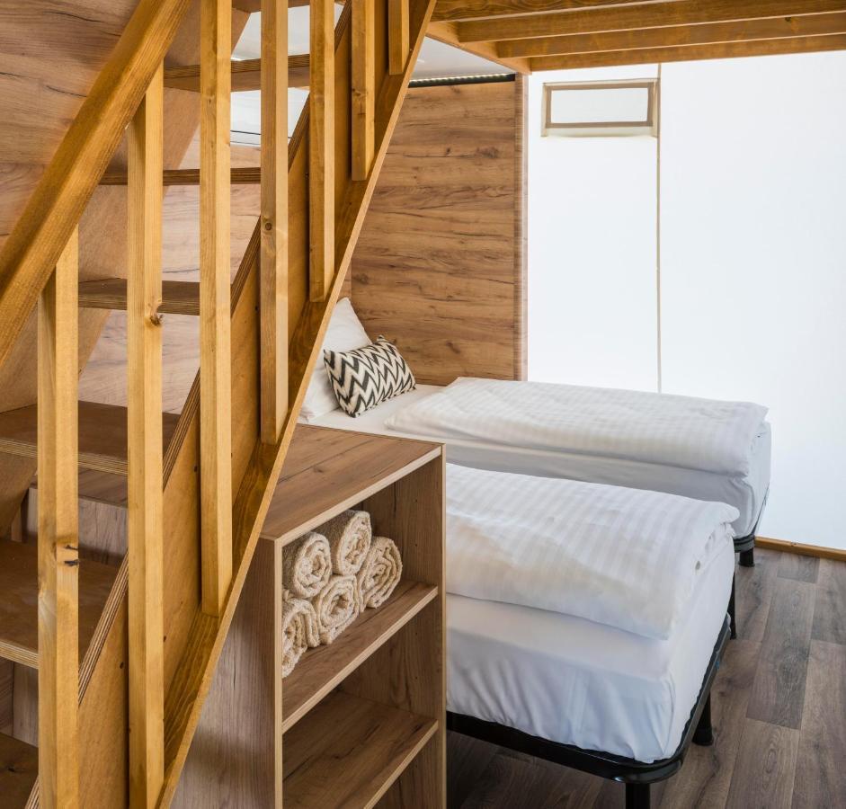 Falkensteiner Premium Mobile Homes And Camping Zadar Luaran gambar Interior of a room at the hotel