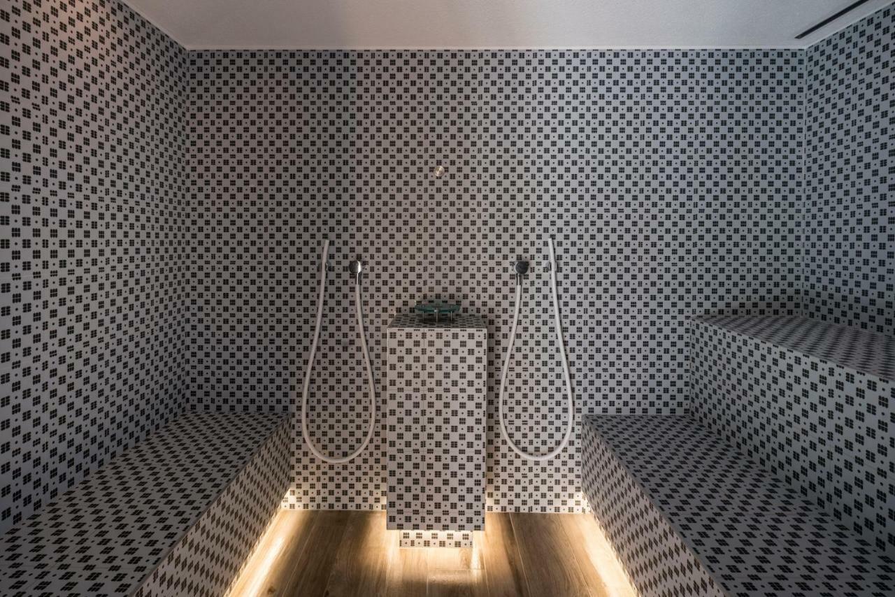Falkensteiner Premium Mobile Homes And Camping Zadar Luaran gambar The staircase